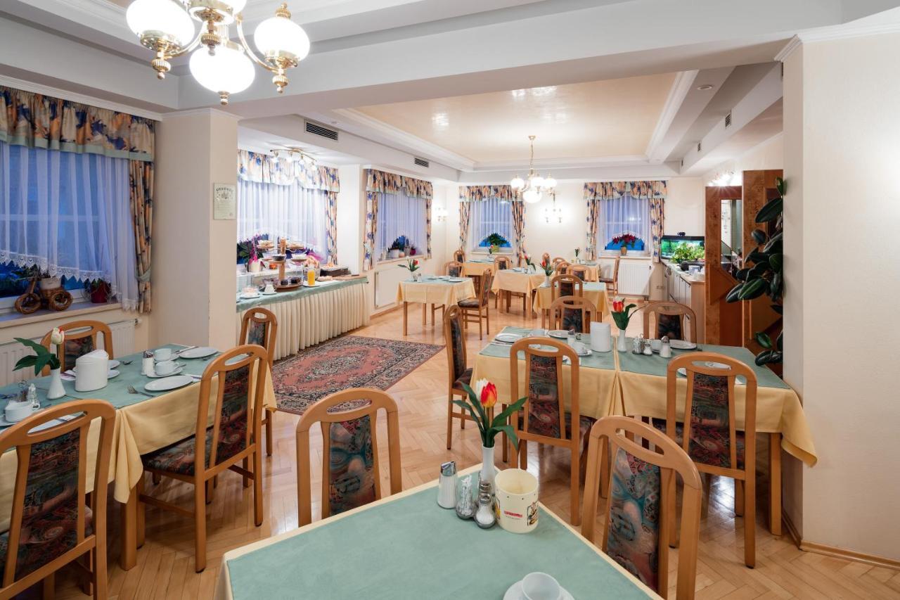 Gasthaus Pension Zum Lustigen Steirer Bruck an der Mur Ngoại thất bức ảnh