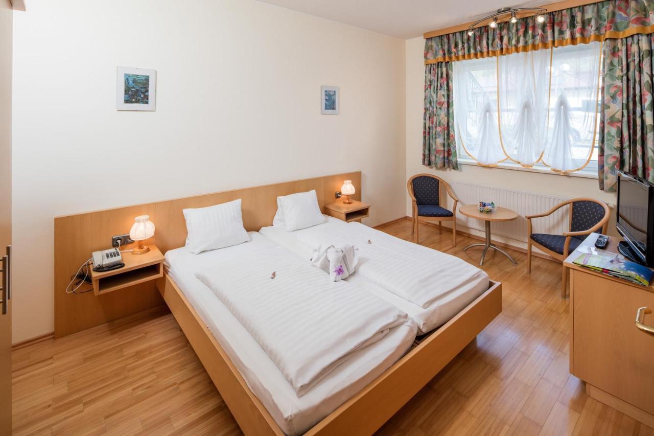 Gasthaus Pension Zum Lustigen Steirer Bruck an der Mur Ngoại thất bức ảnh